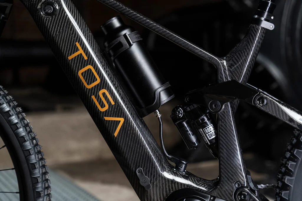 TOSA Mate_carbon